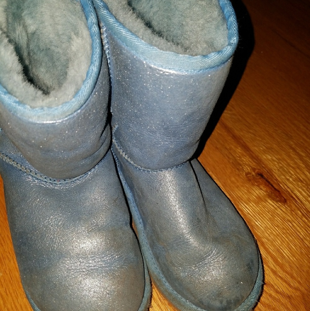 Blue sparkly Uggs '